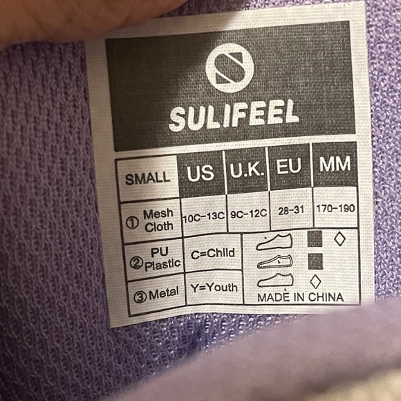 Sulifeel Rainbow Unicorn
Adjustable Roller Skates for gril shoe size 10 C - 13 C - Picture 9 of 9